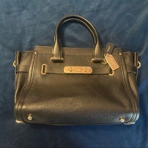 Coach swagger bag(2022)